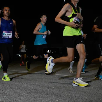 Runner Photo 7431097