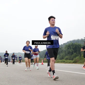 Runner Photo 7431138