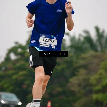 Runner Photo 7431165
