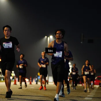 Runner Photo 7431189