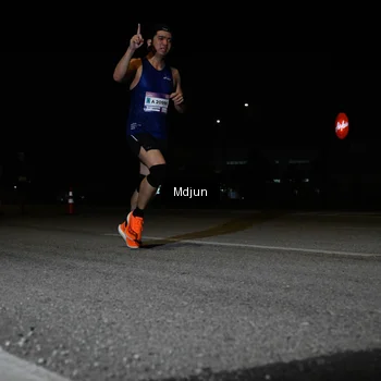 Runner Photo 7431204