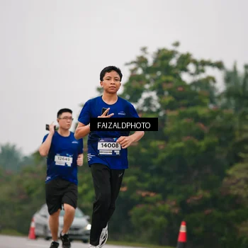 Runner Photo 7431210