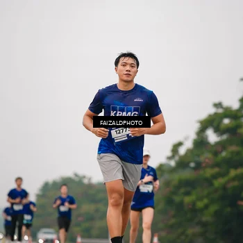 Runner Photo 7431300