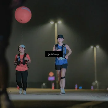 Runner Photo 7431351