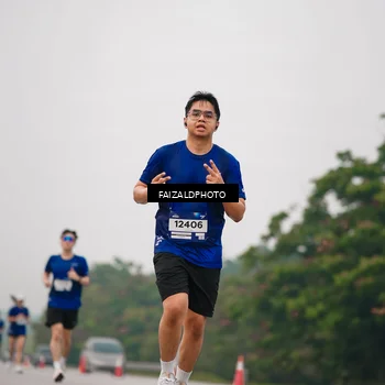 Runner Photo 7431399