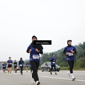 Runner Photo 7431474