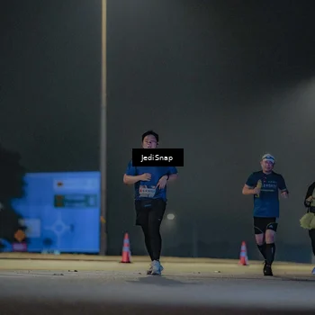 Runner Photo 7431494