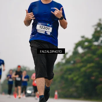 Runner Photo 7431605