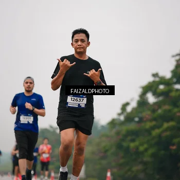 Runner Photo 7431627