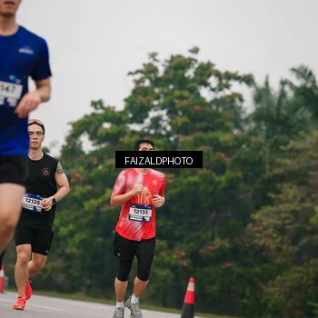 Runner Photo 7431635