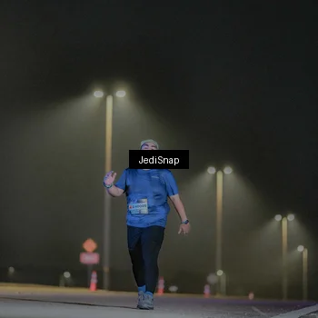 Runner Photo 7431640
