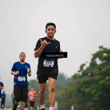 Runner Photo 7431642