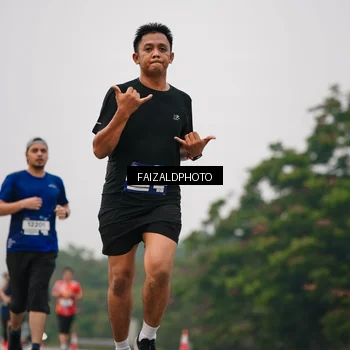 Runner Photo 7431651
