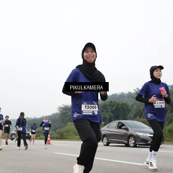 Runner Photo 7431665