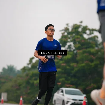 Runner Photo 7431673