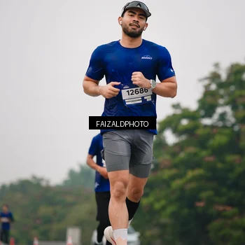 Runner Photo 7431674
