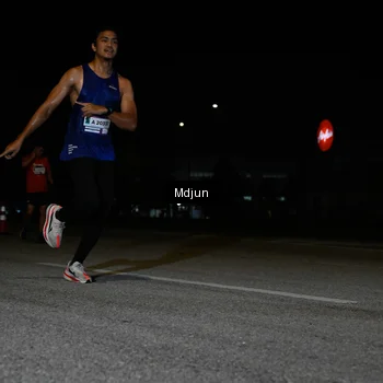 Runner Photo 7431681