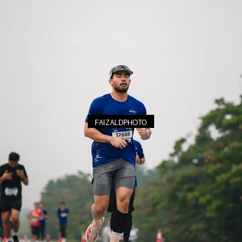 Runner Photo 7431695