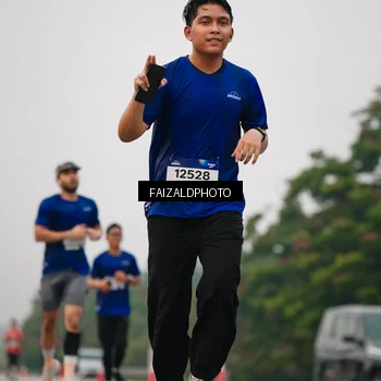 Runner Photo 7431738