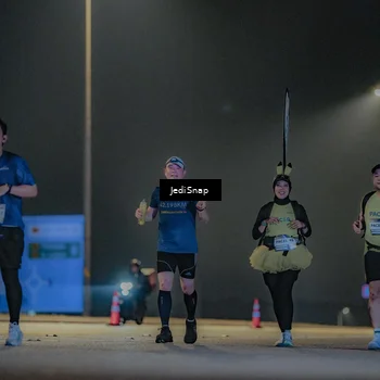 Runner Photo 7431787