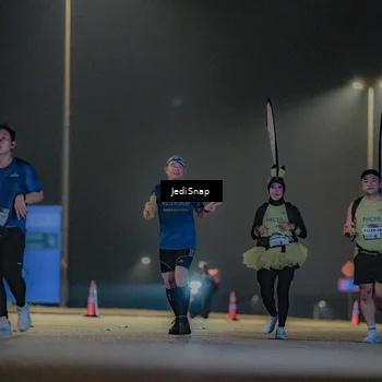 Runner Photo 7431802