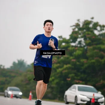 Runner Photo 7431814