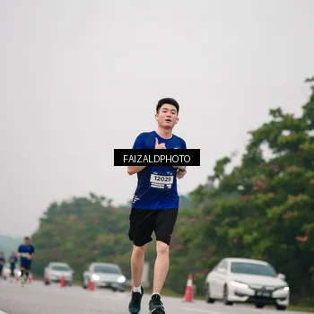 Runner Photo 7431818