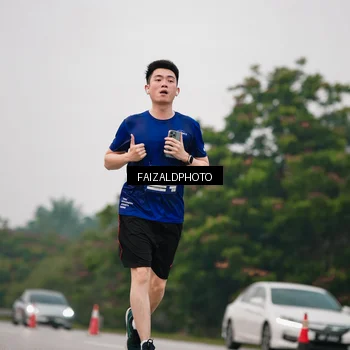 Runner Photo 7431826