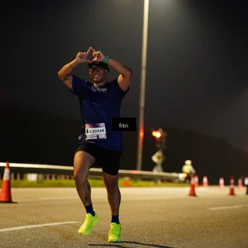 Runner Photo 7431839