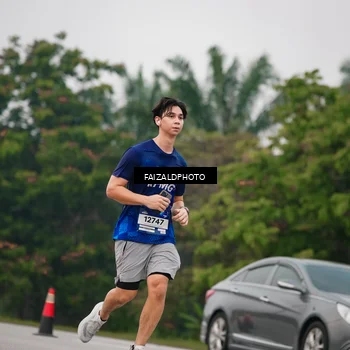 Runner Photo 7431841