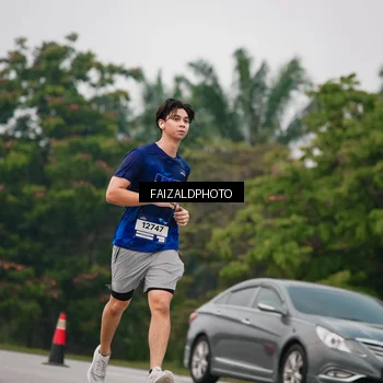 Runner Photo 7431852