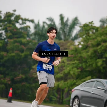 Runner Photo 7431856
