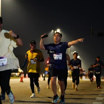 Runner Photo 7431923