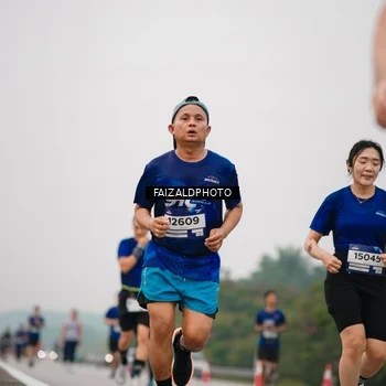 Runner Photo 7431938
