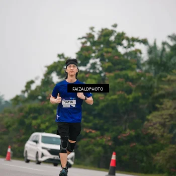 Runner Photo 7431986