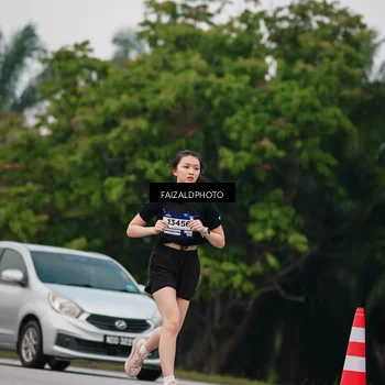 Runner Photo 7432012