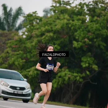 Runner Photo 7432021