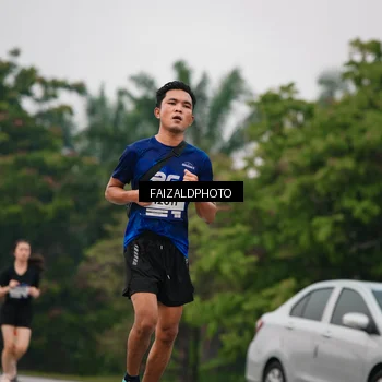 Runner Photo 7432044