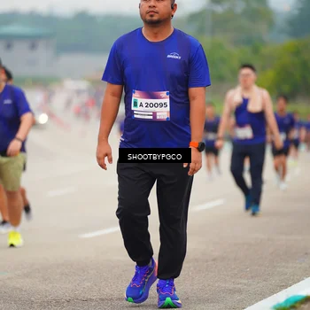Runner Photo 7432058