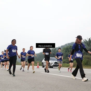 Runner Photo 7432080
