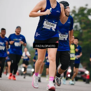 Runner Photo 7432089
