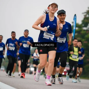 Runner Photo 7432097