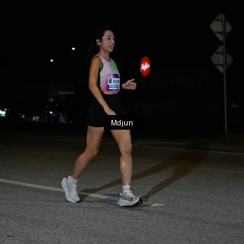 Runner Photo 7432102
