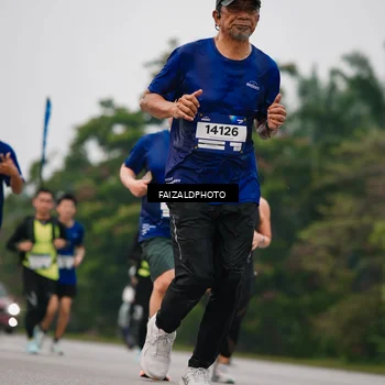 Runner Photo 7432124