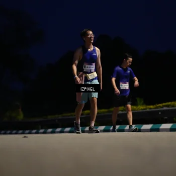 Runner Photo 7432125