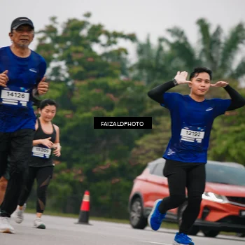 Runner Photo 7432126