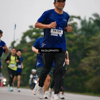 Runner Photo 7432130