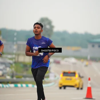 Runner Photo 7432135