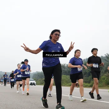 Runner Photo 7432184