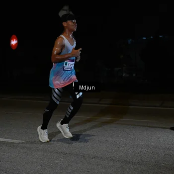 Runner Photo 7432200